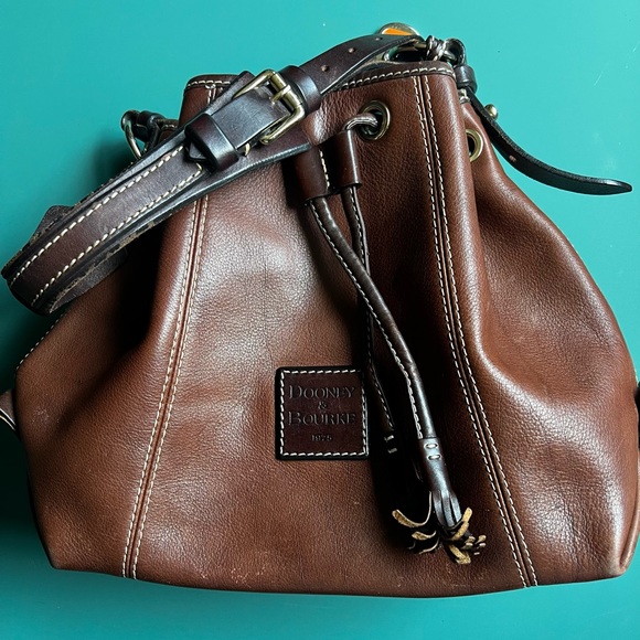🧡Dooney & Bourke Pebbled Cowhide LEATHER DRAWSTRING purse shoulder bag Vintage! - Picture 8 of 13